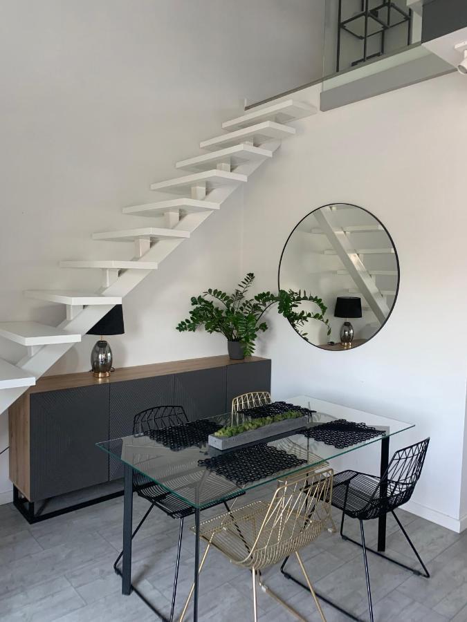 Ekskluzywny Penthouse Z Ogrodem W Centrum Lodzi エクステリア 写真