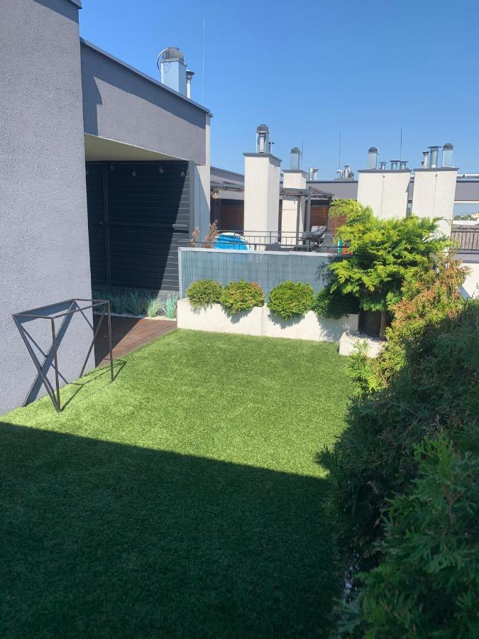 Ekskluzywny Penthouse Z Ogrodem W Centrum Lodzi エクステリア 写真