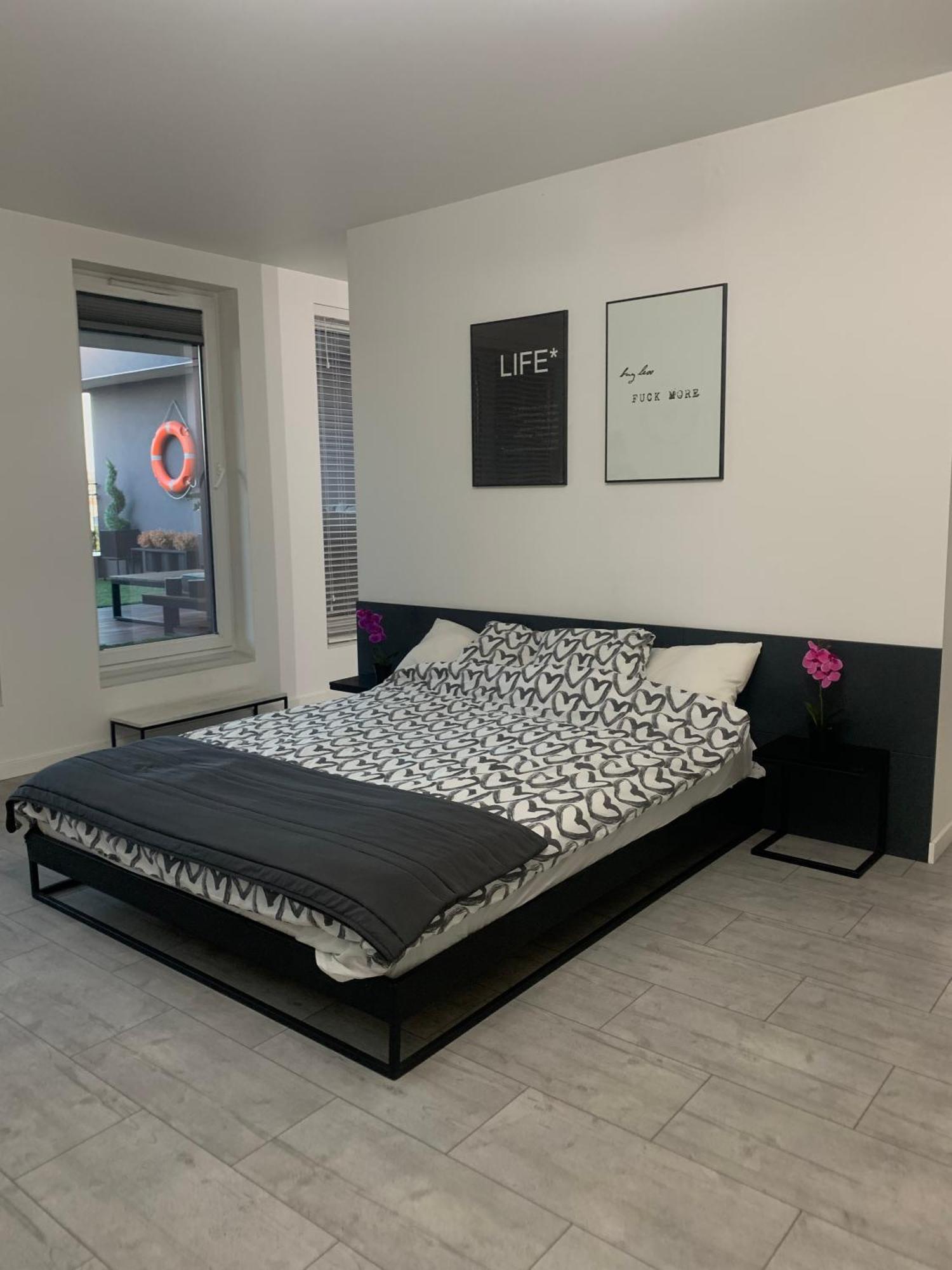 Ekskluzywny Penthouse Z Ogrodem W Centrum Lodzi エクステリア 写真